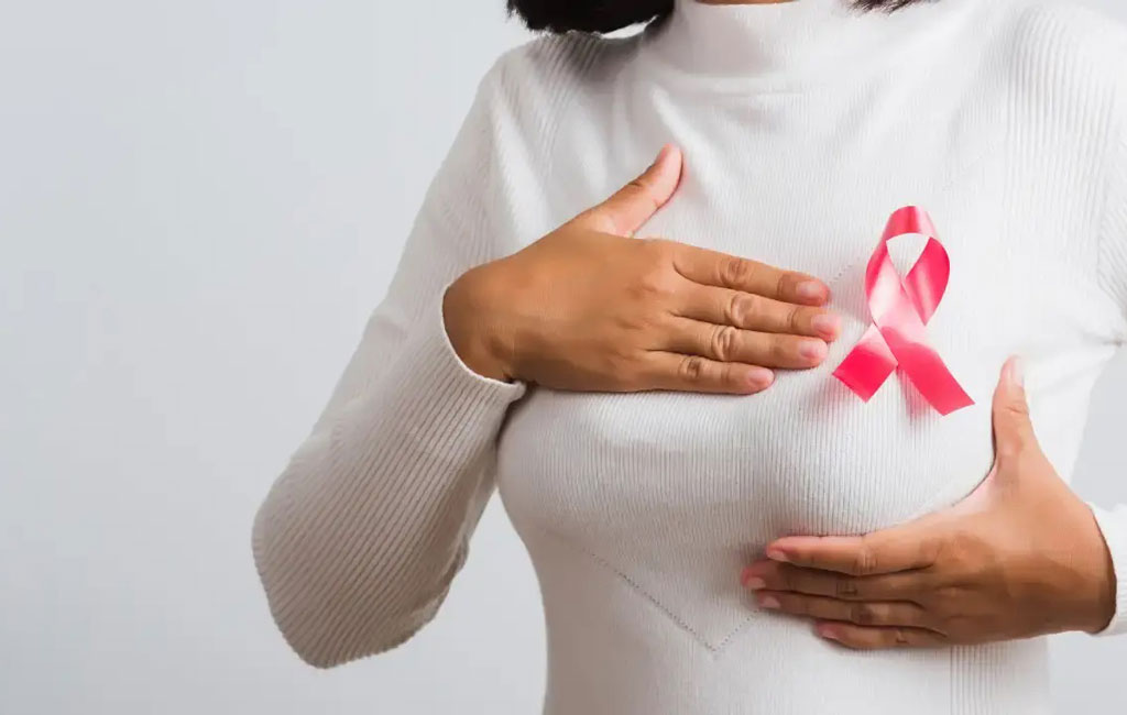علت سرطان سینه زنان چیست؟ عوامل اصلی و مهم در ابتلا